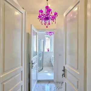 Apartment Collins Amethyst Center, Pula